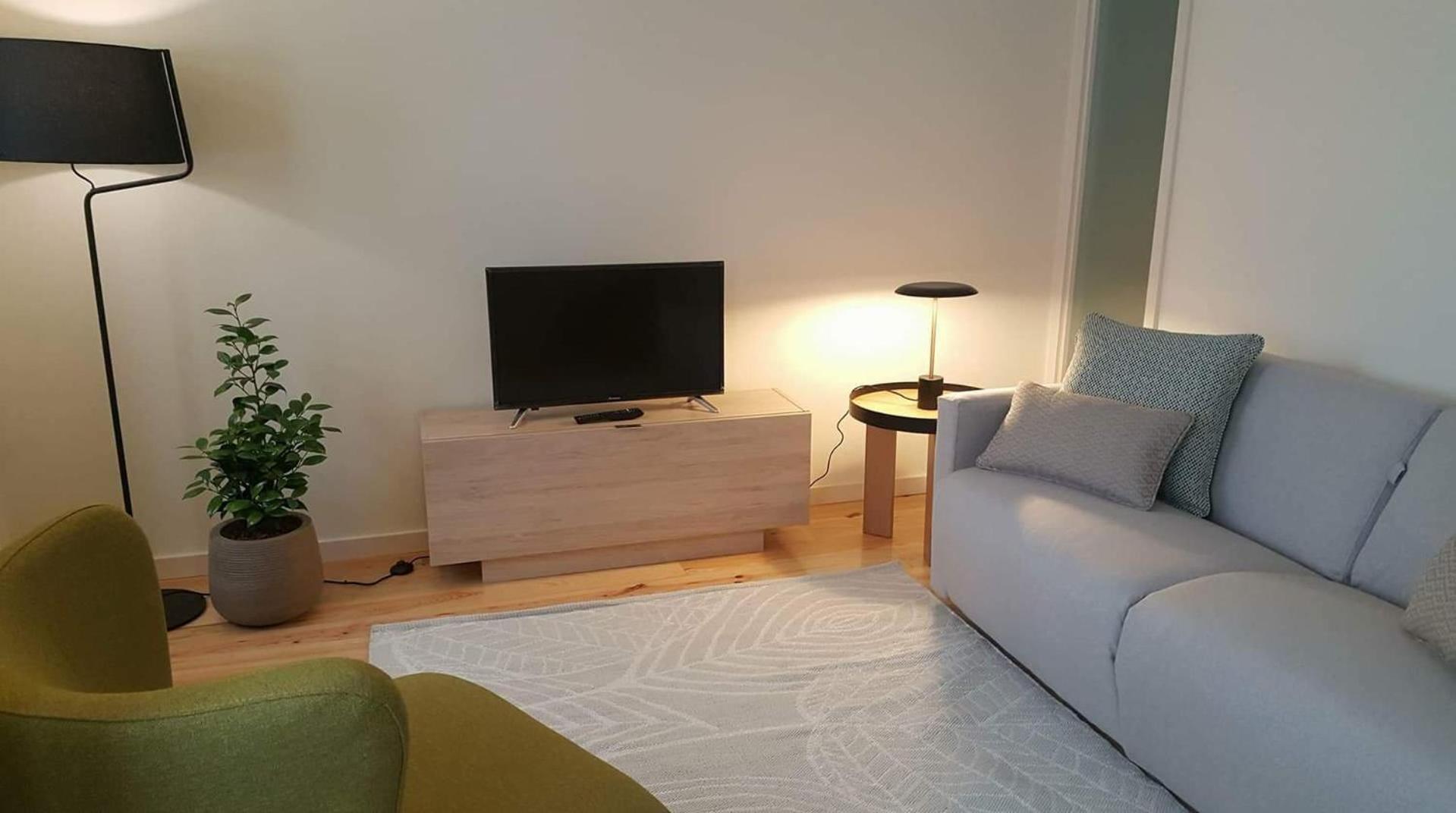 Guestready - Catorze De Outubro Houses II Вила-Нова-ди-Гая Экстерьер фото
