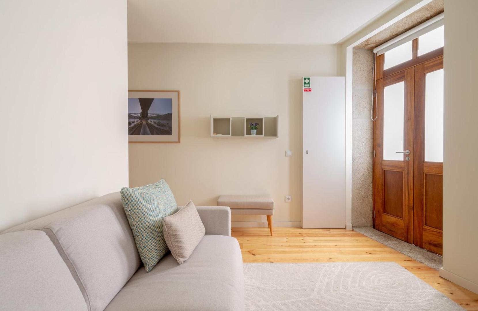 Guestready - Catorze De Outubro Houses II Вила-Нова-ди-Гая Экстерьер фото